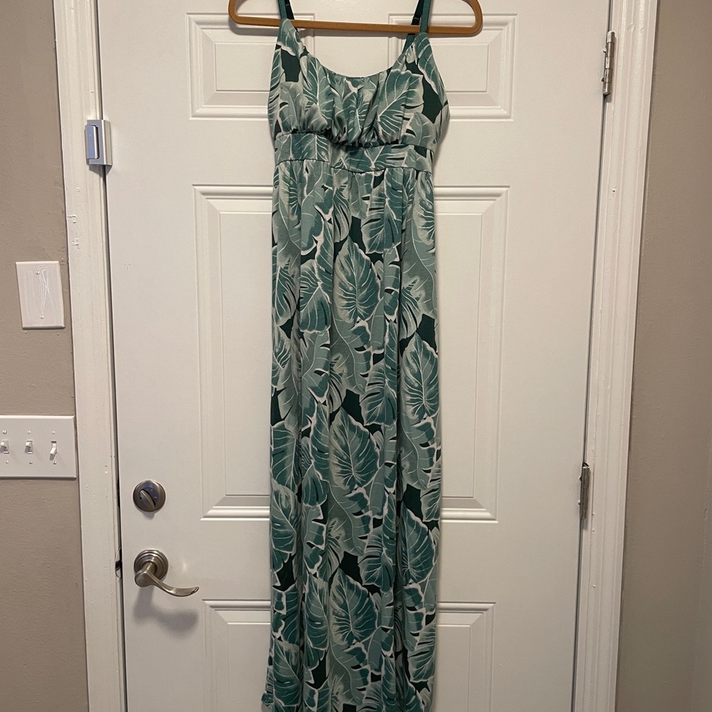 Green Sleeveless Scoop Neck Sundress